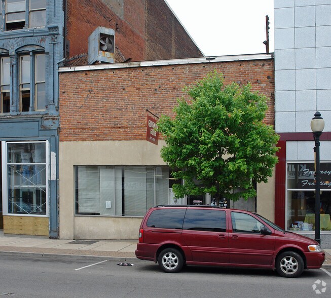 838 Monmouth St, Newport, KY à vendre - Photo du bâtiment - Image 2 de 2