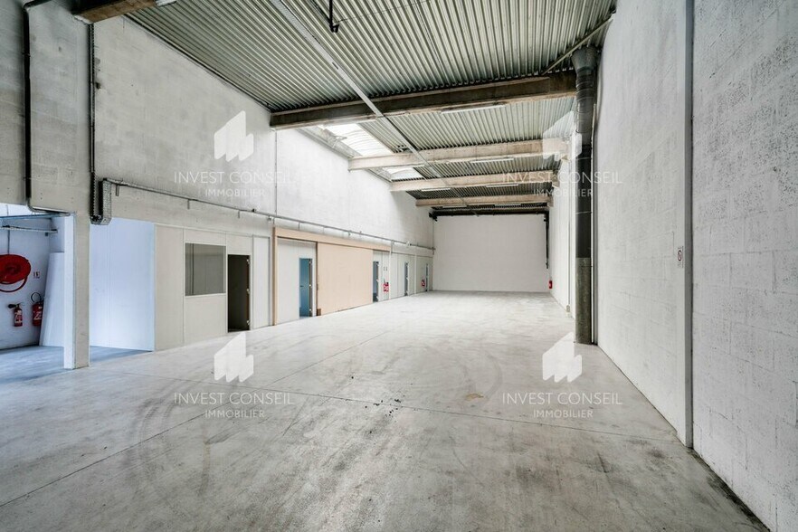 4 Avenue Du Gros Chene, Éragny à louer - Photo du bâtiment - Image 3 de 9