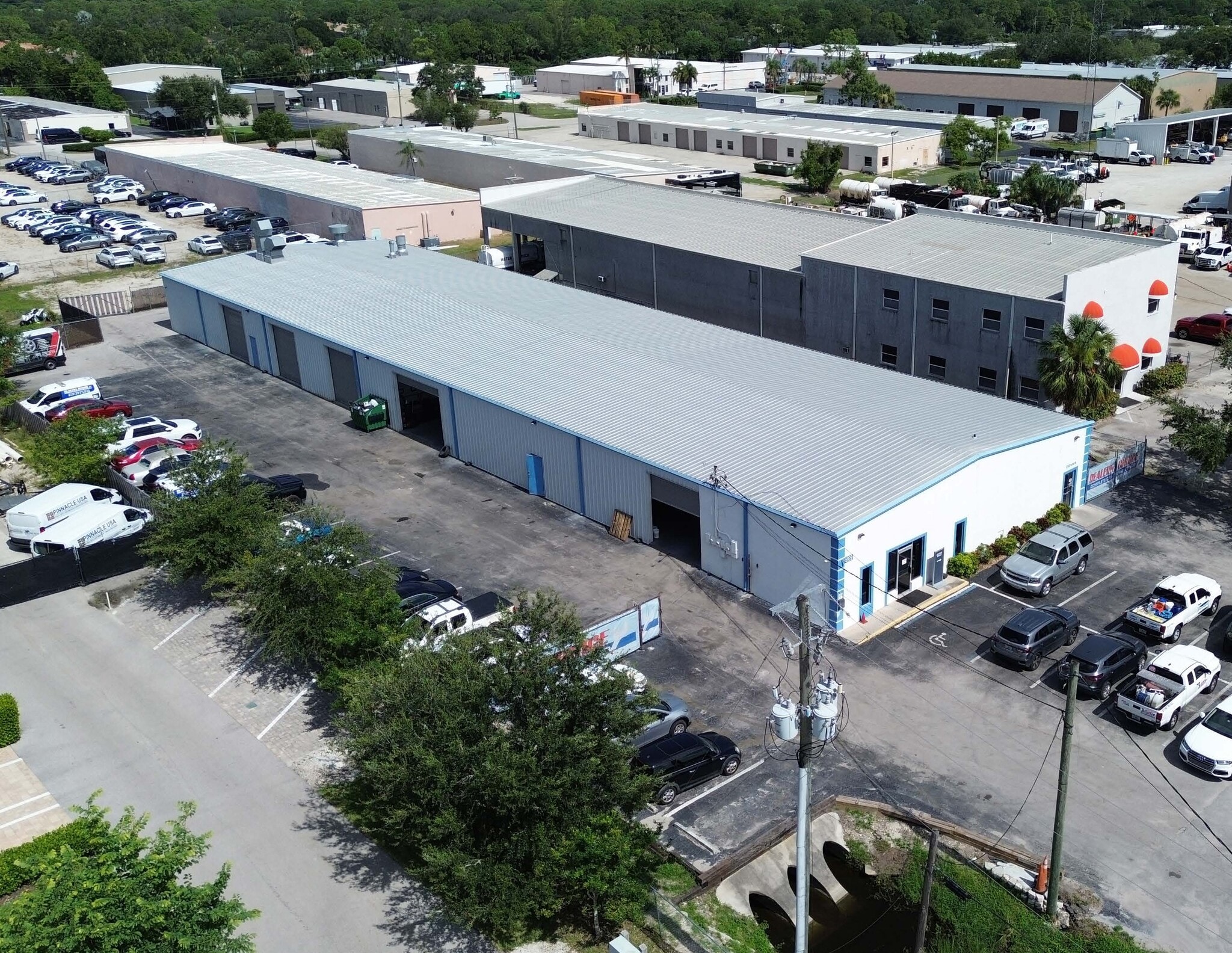 Shirley St, Naples, FL for lease Primary Photo- Image 1 of 6