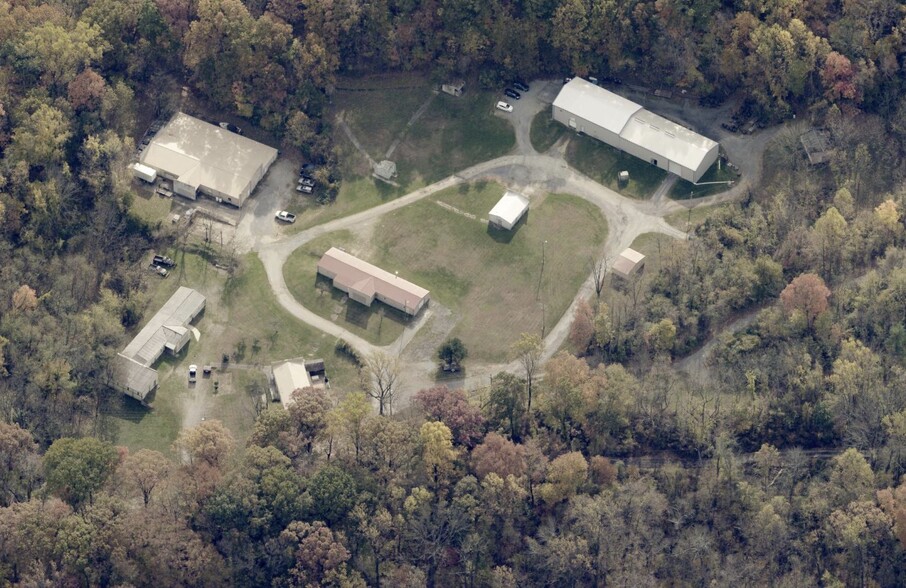 151 Green Belt Dr, Coatesville, PA for lease - Aerial - Image 2 of 61