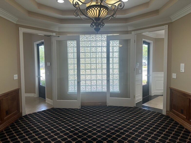 9600 Sunbeam Center Dr, Jacksonville, FL à vendre - Photo intérieure - Image 3 de 17