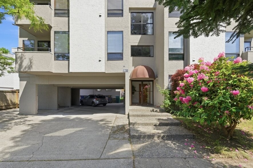 1700 64th St NW, Seattle, WA for sale - Building Photo - Image 3 of 17