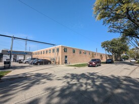 224 N Maplewood Ave, Chicago IL - Entrepôt