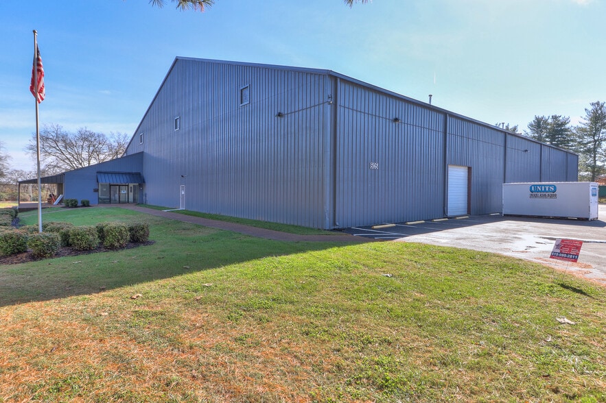 605 River Rock Blvd, Murfreesboro, TN à louer - Photo du bâtiment - Image 2 de 35