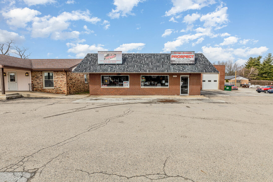 620 N Halleck St, Demotte, IN à vendre - Photo du bâtiment - Image 1 de 1