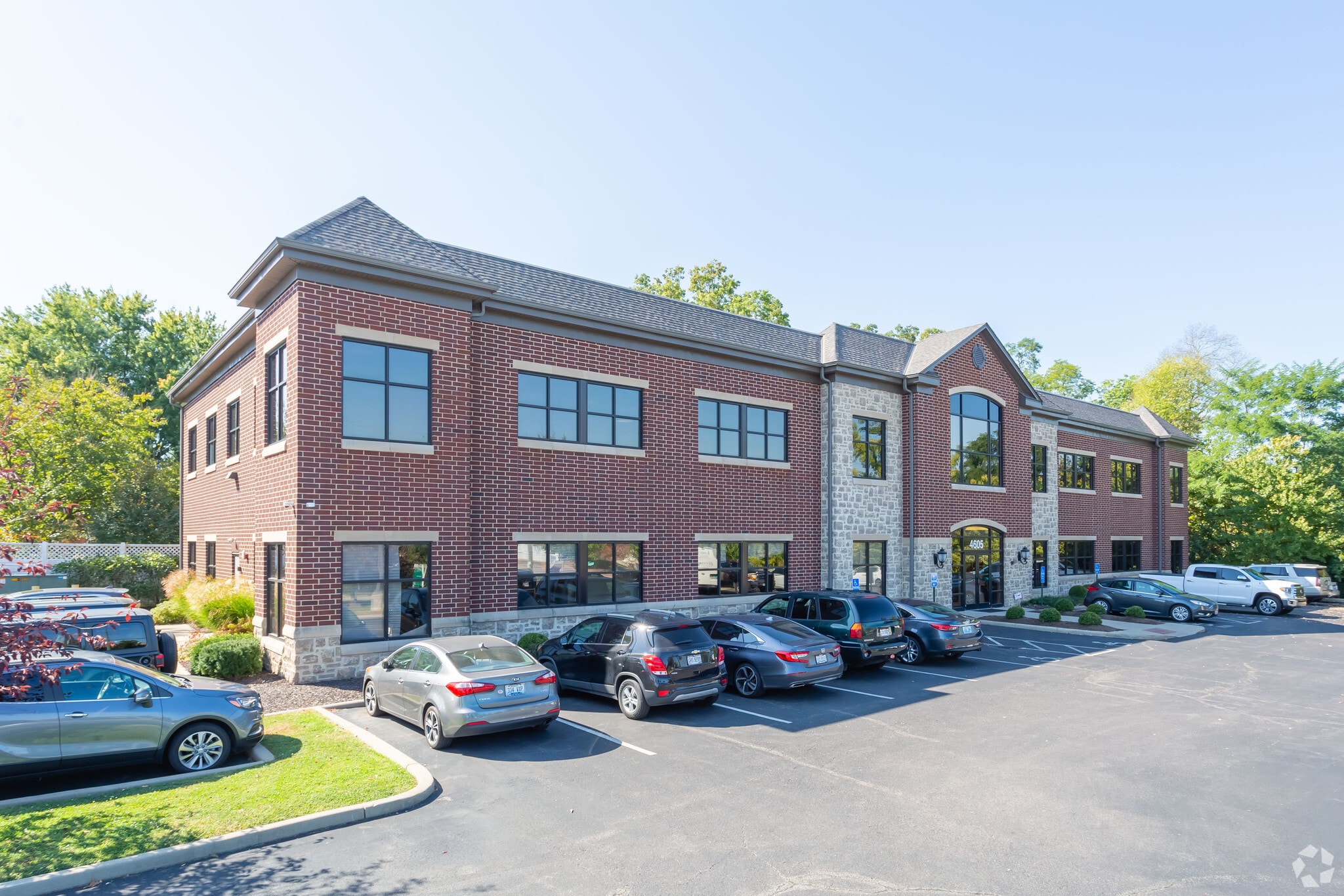 4605 E Galbraith Rd, Cincinnati, OH for sale Building Photo- Image 1 of 18