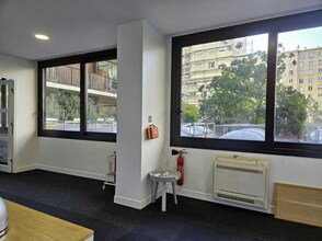 Office in Boulogne-Billancourt for lease Interior Photo- Image 2 of 10