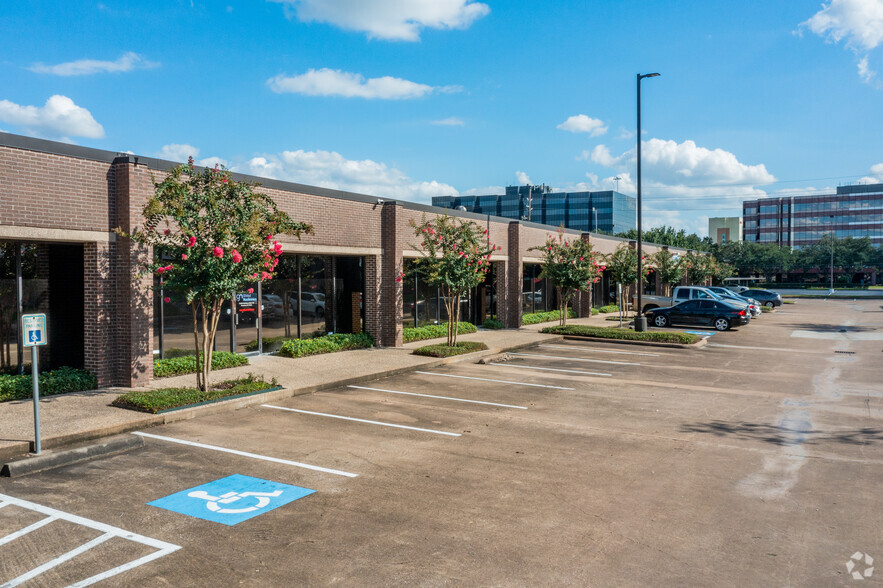 16203 Park Row, Houston, TX for lease - Building Photo - Image 2 of 5