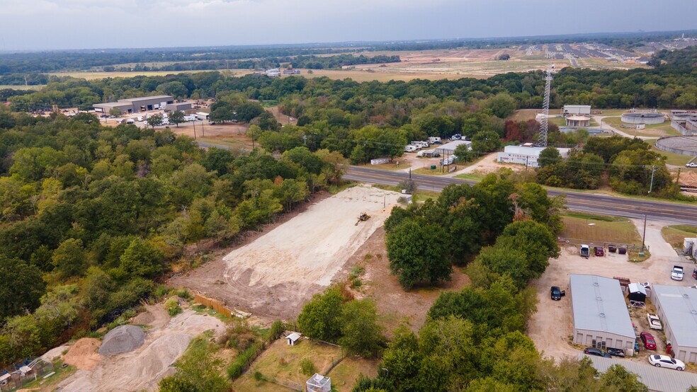 3377 SH-21, Bryan, TX à vendre - Photo du bâtiment - Image 3 de 4
