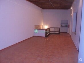 Retail in Segovia, Segovia for lease Interior Photo- Image 2 of 5