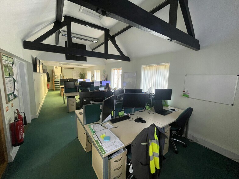 34 Upper High St, Thame à vendre - Photo du bâtiment - Image 3 de 6