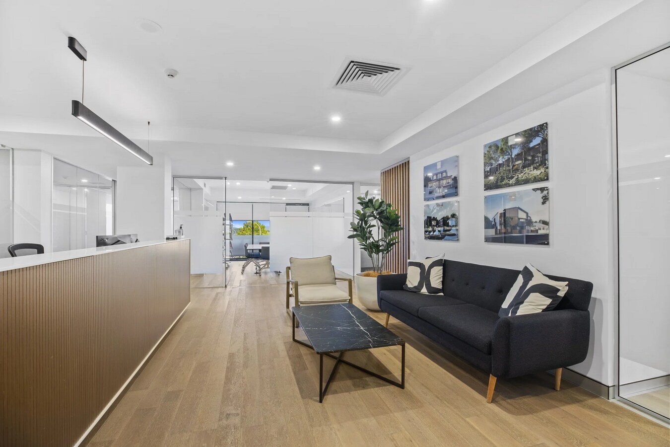 250 Pacific Hwy, Charlestown, NSW 2290 - Unité 4D & 4E -  - Photo intérieure - Image 1 of 14