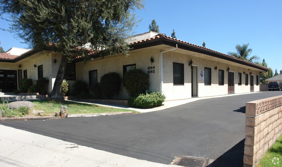 4141-4148 Ocean View Blvd, Montrose, CA à louer - Photo du bâtiment - Image 2 de 14