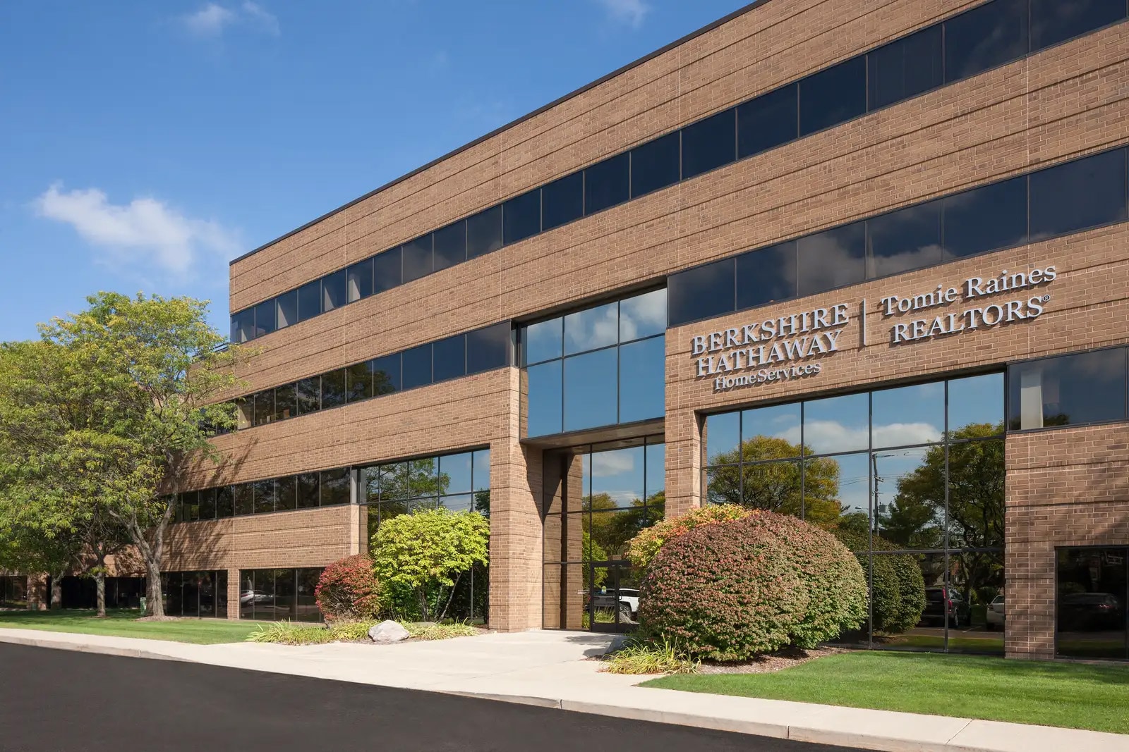 1400 Abbot Rd, East Lansing, MI for lease Building Photo- Image 1 of 4