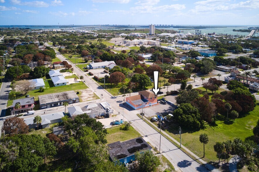 464 N 9th St, Fort Pierce, FL à vendre - Photo du bâtiment - Image 3 de 20