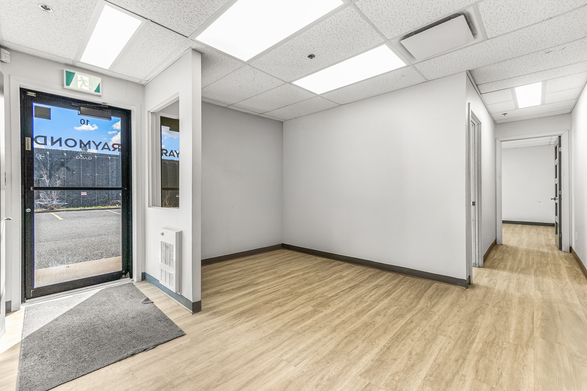 2435 Av Watt, Québec, QC for lease Interior Photo- Image 1 of 8