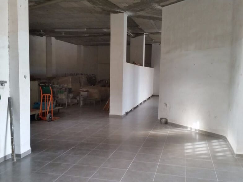 Retail in Ontinyent for lease - Building Photo - Image 1 of 2