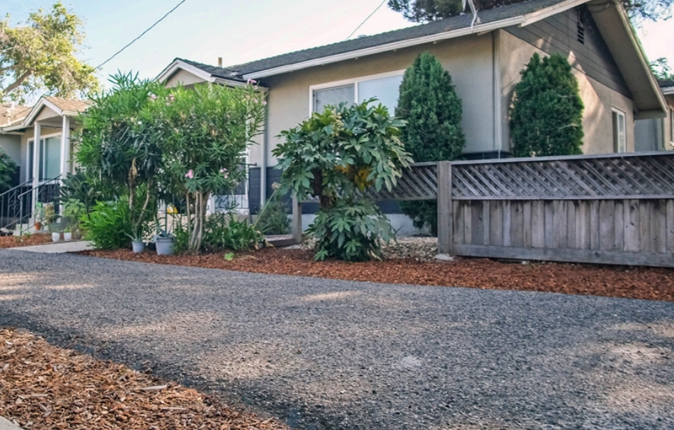 526 E Anapamu St, Santa Barbara, CA à vendre Photo principale- Image 1 de 1