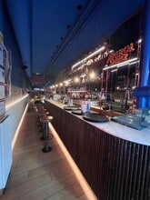 Retail in Barcelona, Barcelona for lease Interior Photo- Image 2 of 18