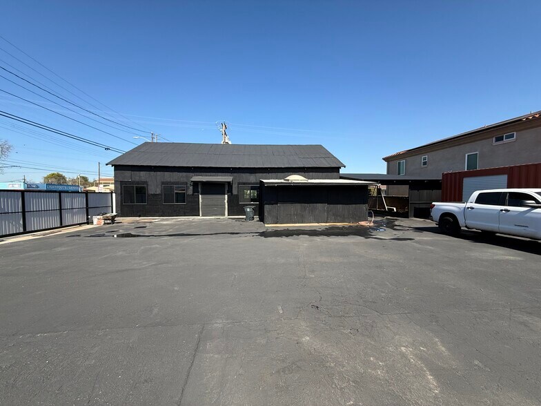 24800 Narbonne Ave, Lomita, CA à louer - Photo du bâtiment - Image 3 de 5