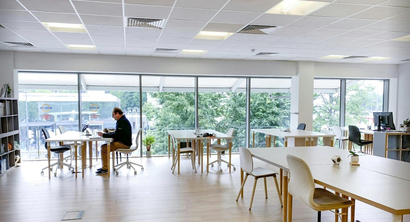 Ariel Way, London for lease Interior Photo- Image 1 of 1