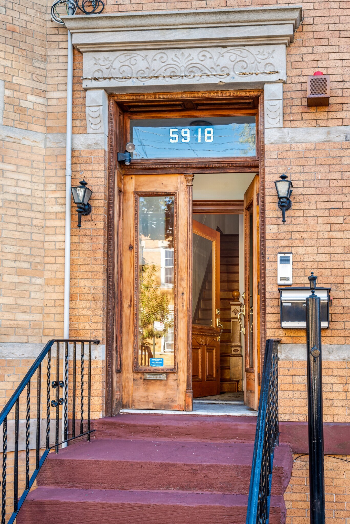 5918 69th Ave, Ridgewood, NY for lease Primary Photo- Image 1 of 18