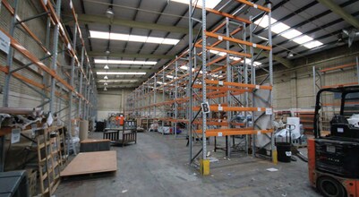 1-6 Courteney Rd, Gillingham for lease Interior Photo- Image 2 of 5