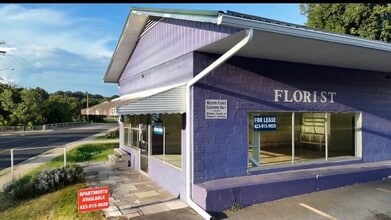 1006 Gibson Mill Rd, Kingsport, TN for lease Interior Photo- Image 2 of 7
