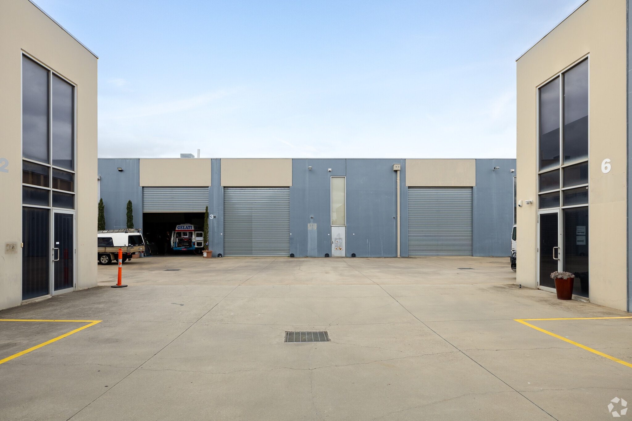 2 Kilmarnock Ct, Hoppers Crossing for lease Primary Photo- Image 1 of 4