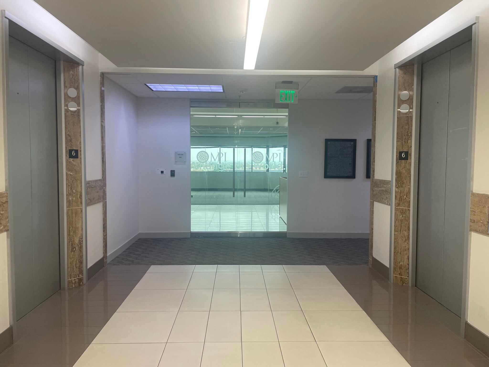 2711 Lyndon B Johnson Fwy, Dallas, TX for lease Interior Photo- Image 1 of 28
