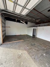 4317 62nd Ave N, Pinellas Park, FL à louer Photo intérieure- Image 2 de 4