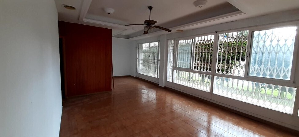 Lloret de Mar, GER 17310 - Unit 01 - - Interior Photo - Image 2 of 8