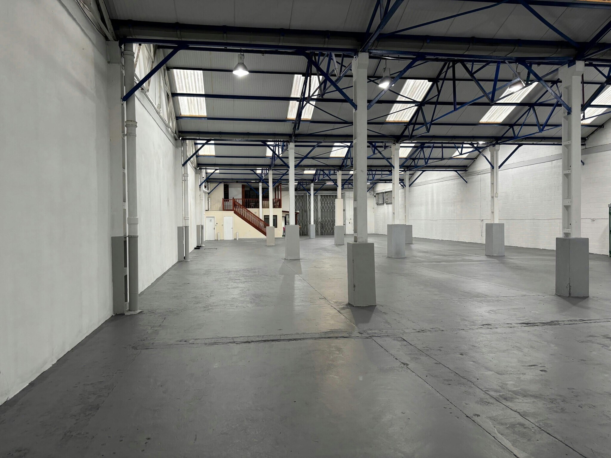 Stockingswater Ln, Enfield à vendre Photo principale- Image 1 de 8