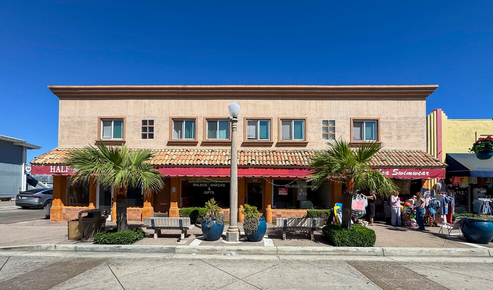 304 Main St, Newport Beach, CA for lease - Building Photo - Image 2 of 12