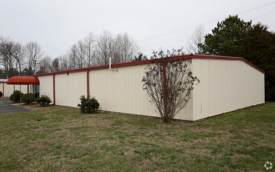 7283 Richmond Tappahannock Hwy, Aylett, VA à vendre - Photo du bâtiment - Image 2 de 5