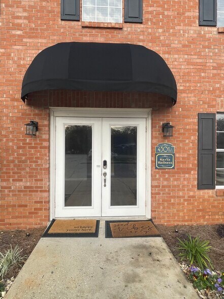 4301 Spanish Trl, Pensacola, FL à louer - Photo du bâtiment - Image 3 de 20