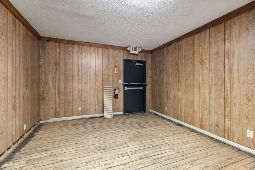40648 Hwy290 Business, Waller, TX à vendre - Photo du bâtiment - Image 3 de 34