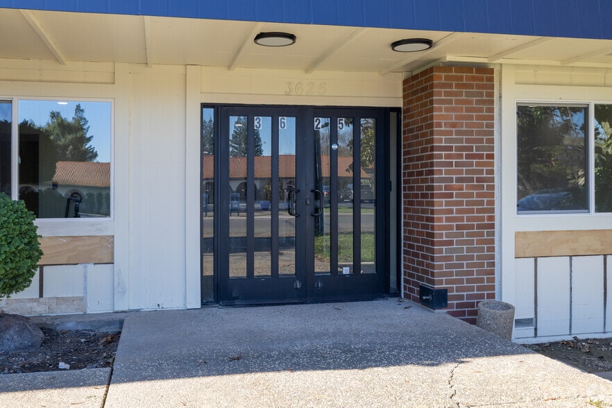 3625 Mission Ave, Carmichael, CA for lease - Building Photo - Image 3 of 23