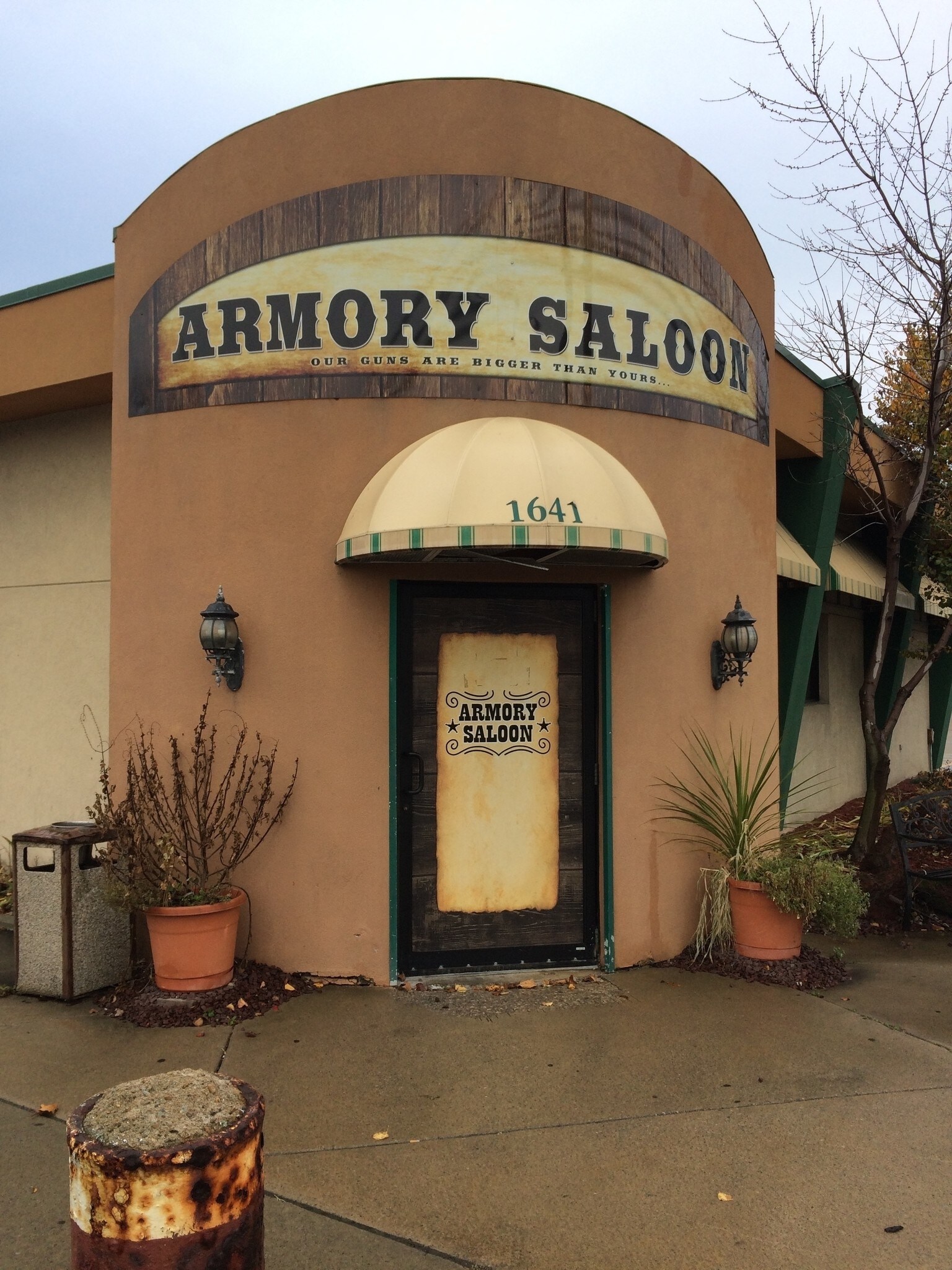 1641 Military Rd, Buffalo, NY à vendre Photo du bâtiment- Image 1 de 8