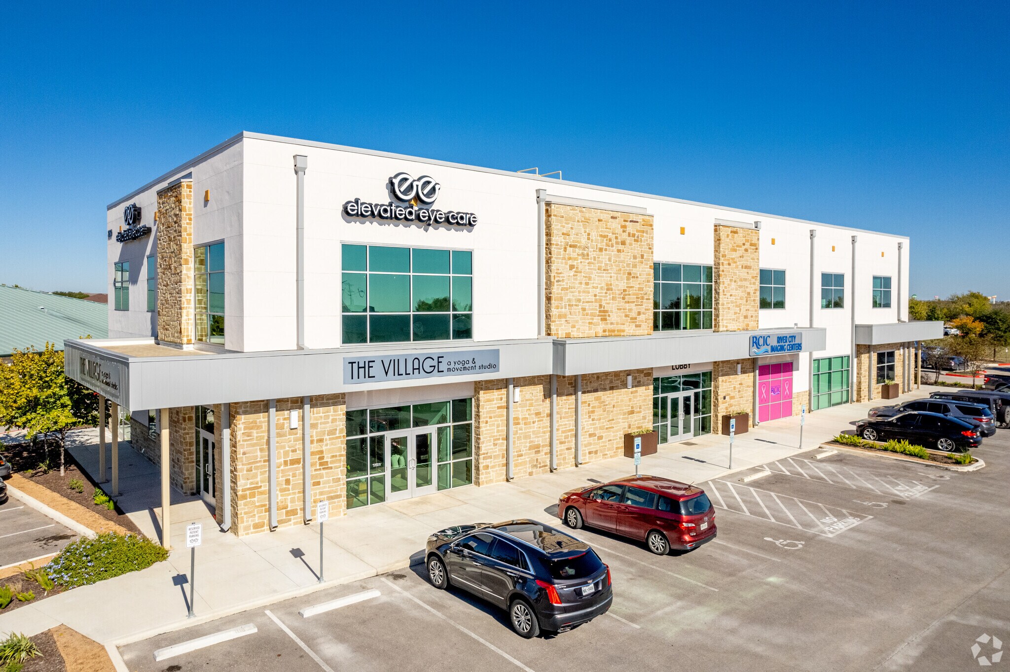 1750 E Common St, New Braunfels, TX à louer Photo du bâtiment- Image 1 de 7