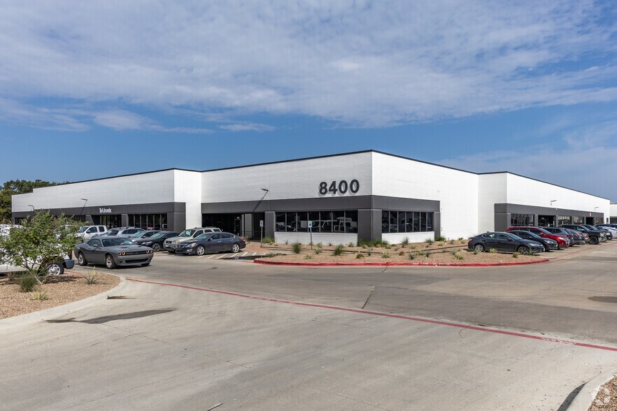 8400 Esters Blvd, Irving, TX à louer - Photo du bâtiment - Image 2 de 21