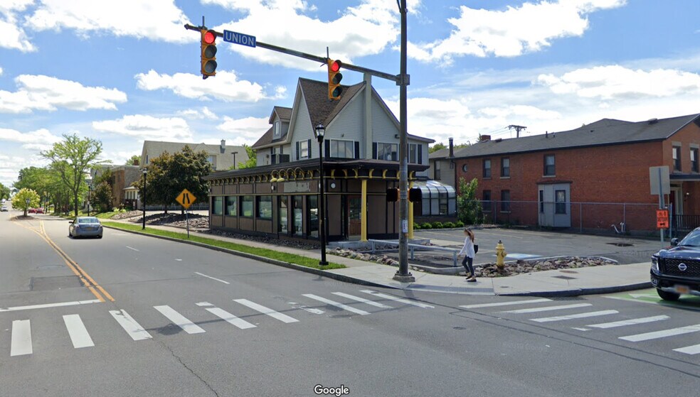 309 University Ave, Rochester, NY à vendre - Photo du bâtiment - Image 2 de 4