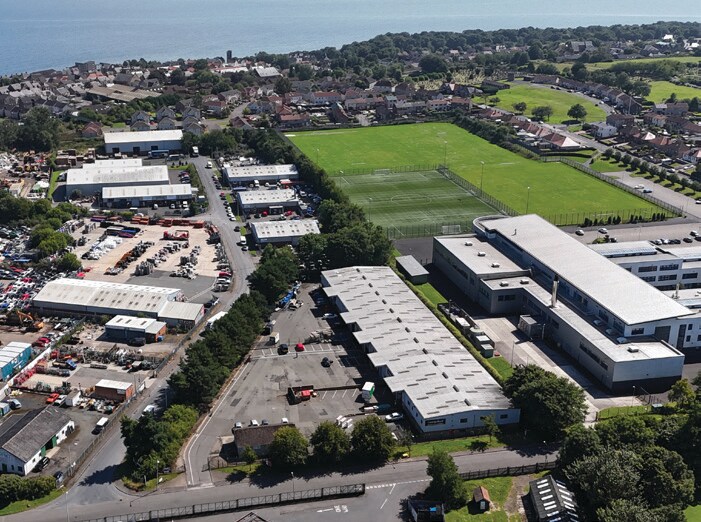 Units 1 & 2, Randolph Trading Estate, Kirkcaldy à louer - Photo du bâtiment - Image 2 de 8