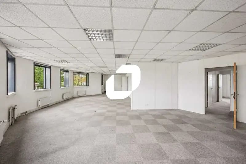 14 Rue Du Saule Trapu, Massy for lease - Building Photo - Image 2 of 30