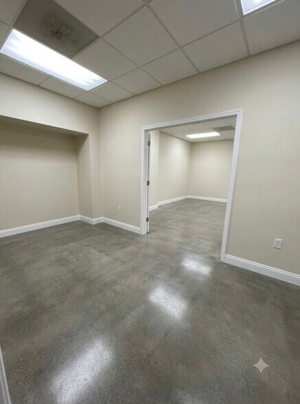 6851 Bird Rd, Miami, FL à louer - Photo du bâtiment - Image 3 de 22