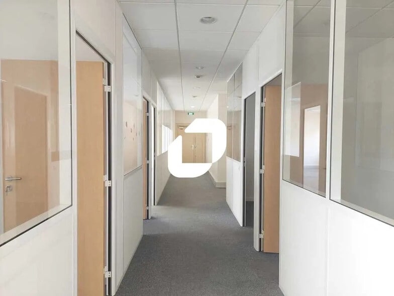 39 Boulevard Vauban, Guyancourt à louer - Photo intérieure - Image 2 de 14