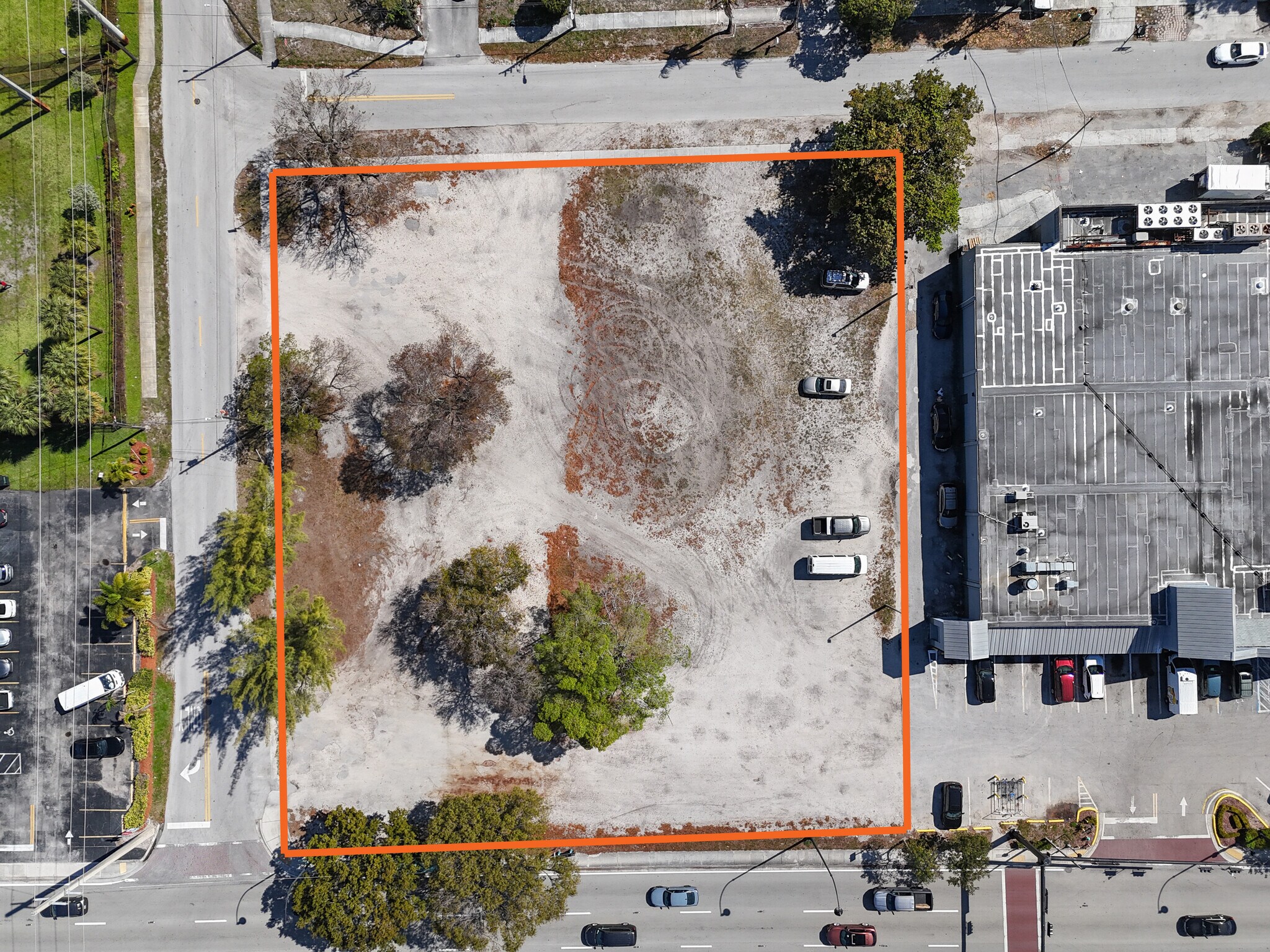 180 W Hillsboro Blvd, Deerfield Beach, FL à louer Photo principale- Image 1 de 5