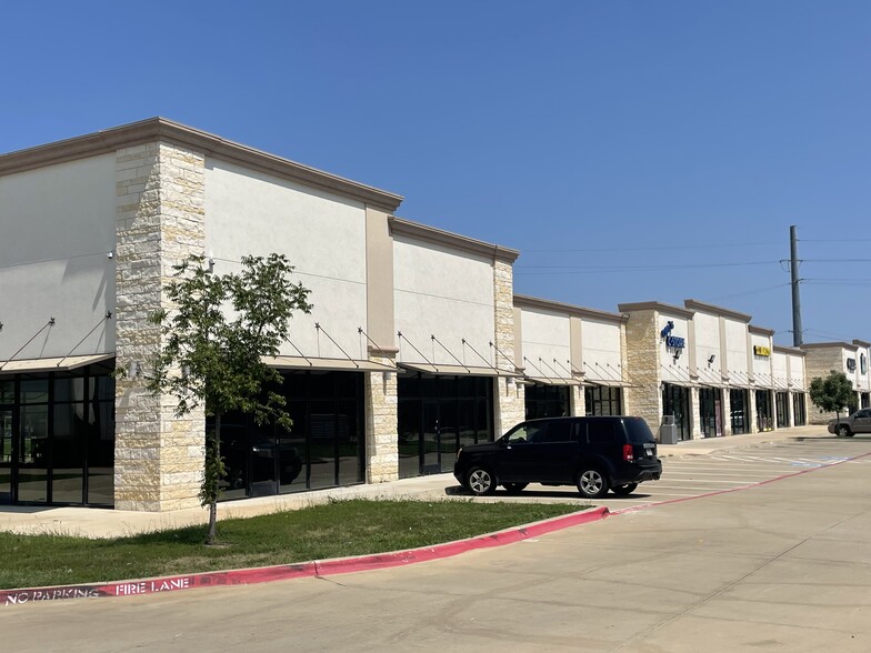 429 E Interstate 30, Garland, TX for lease - Building Photo - Image 3 of 3