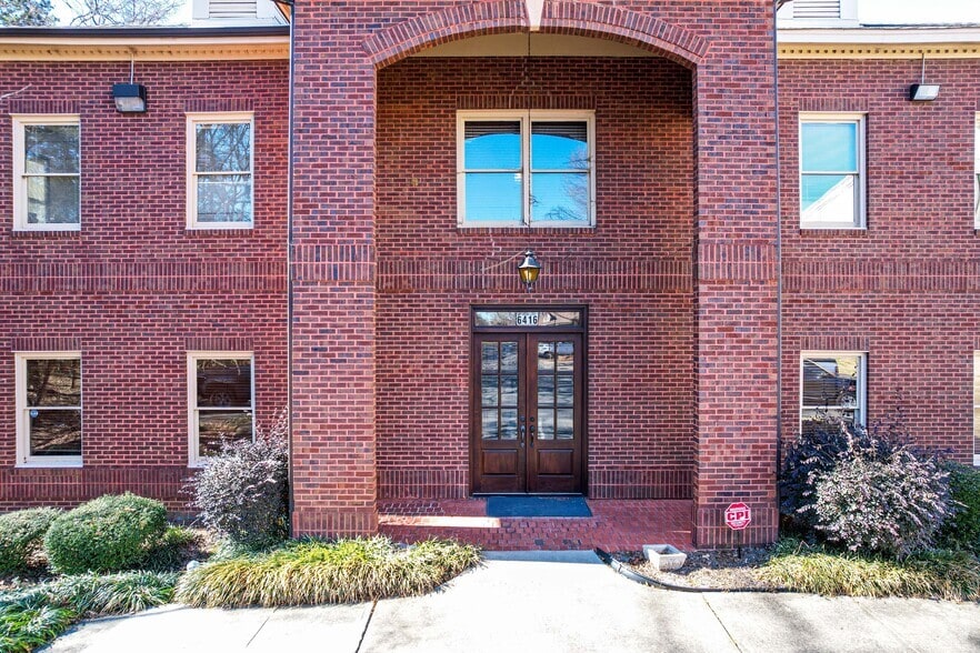 6416 Carmel Rd, Charlotte, NC for lease - Building Photo - Image 2 of 7