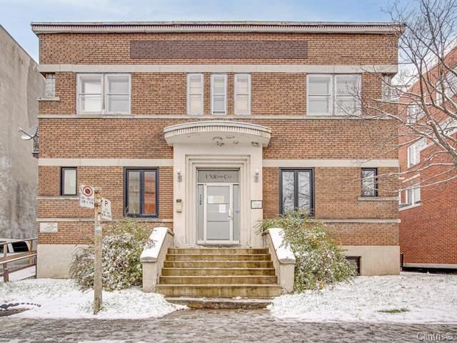 7397-7399 Boul Saint Laurent, Montréal, QC for sale Primary Photo- Image 1 of 1